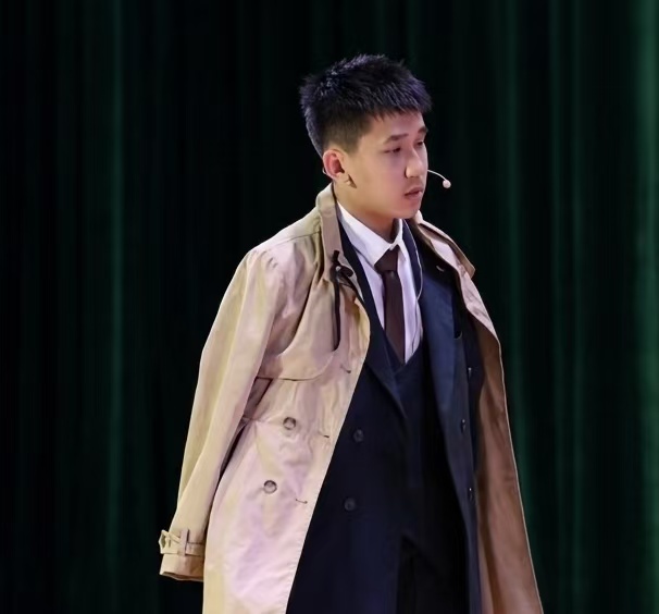 Portrait of Chenyou Guo